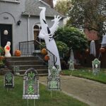 Halloween Decorations Outdoor Tombstone Yard Sign with Stakes – Glow in the Dark – 6PCS Graveyard Tombstones Halloween Props for Family Home Front Yard Lawn Garden Halloween Party Decor