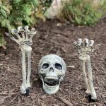 AISENO Realistic Skeleton Stakes Halloween Decorations for Lawn Stakes Garden Halloween Skeleton Decoration